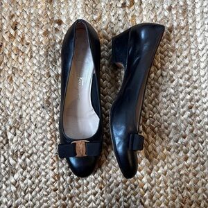 Salvatore Ferragamo Vintage Vara 8.5C Black Bow Shoes